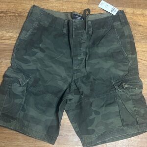 Abercrombie & Fitch Men's Camouflage Cargo Shorts - Dark Green